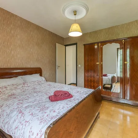 Passoud 204 Chalet Oz